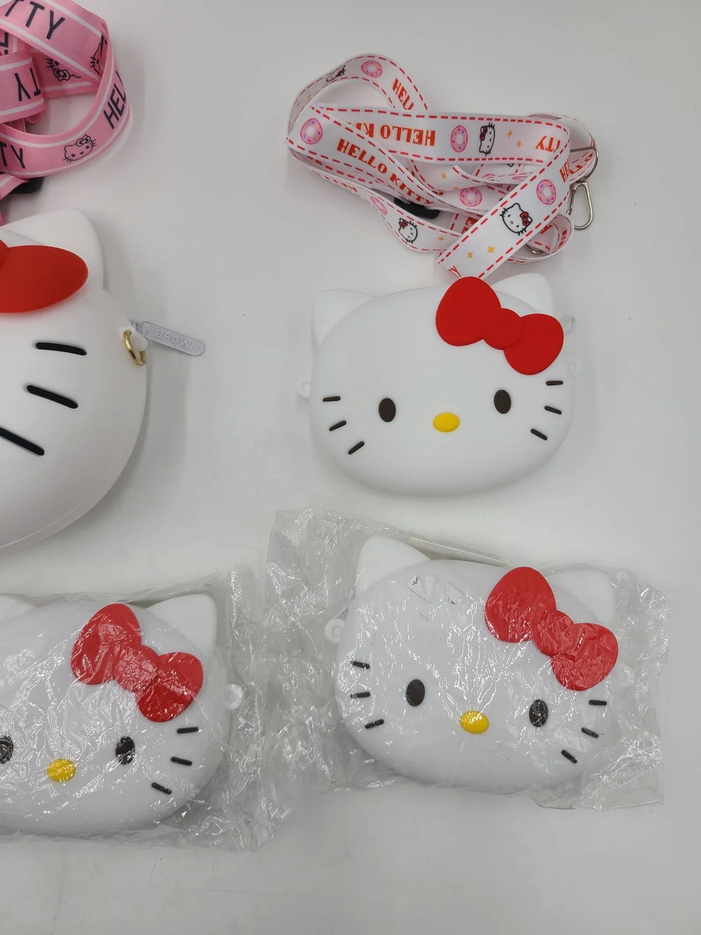 Hello Kitty Kids Crossbody Bag Set in White and Red - Party Favors (5 Pack)